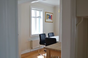Cabin, 2 Bedrooms | In-room dining