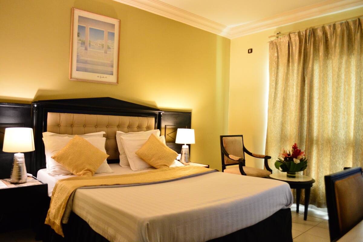 Suite, 1 Bedroom | Desk, free WiFi