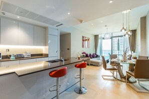 Private kitchen - Deluxe Holiday Homes - Marina Gate (Dubai)