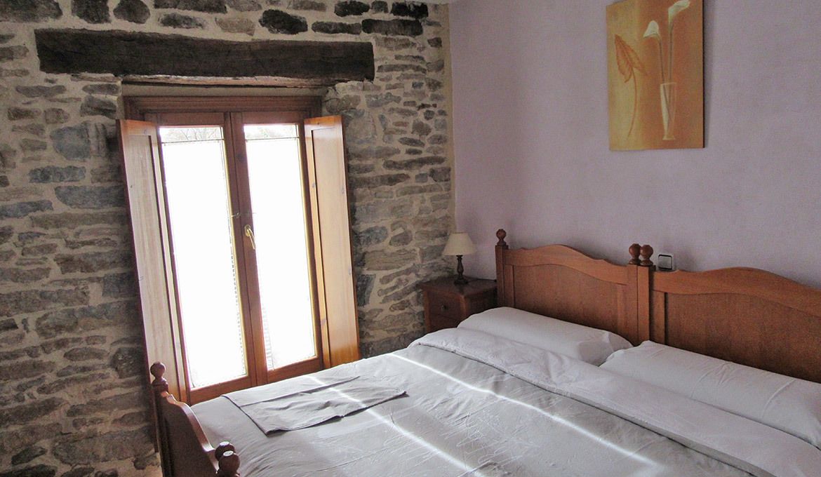 Double Room | Free WiFi, bed sheets