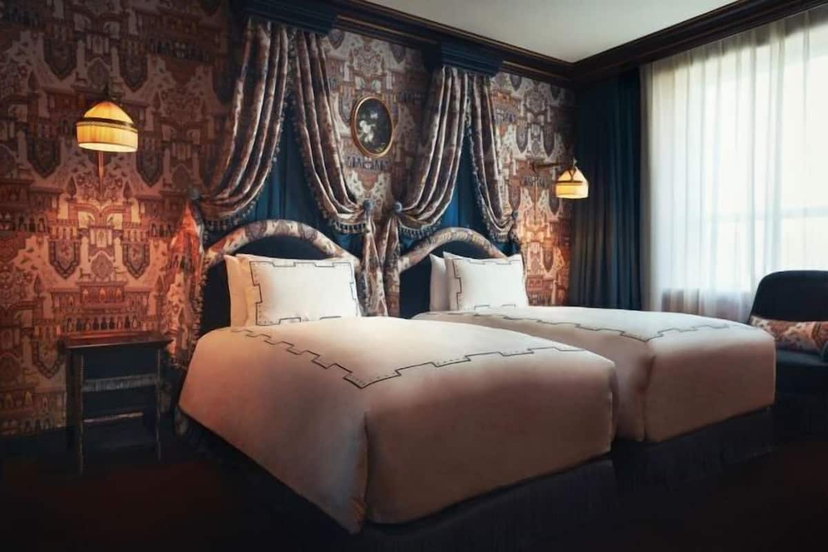 Premium bedding, minibar, in-room safe, blackout drapes