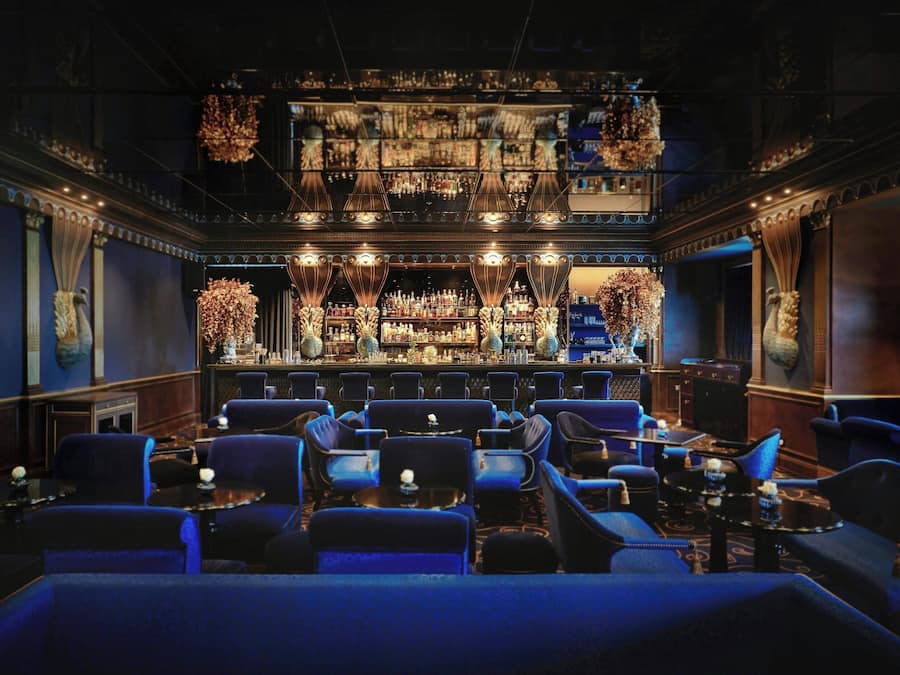 2 barer/lounger og cocktailbar