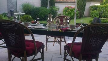 Petit déjeuner continental compris tous les jours