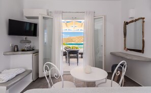 Deluxe Room, Sea View | In-room safe, soundproofing, iron/ironing board, free WiFi - Tania Milos (Milos)