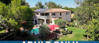 Villa Alyzea