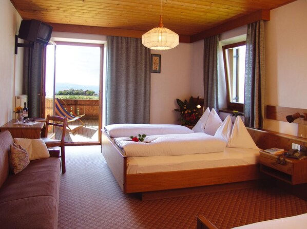 In-room safe, individually furnished, desk, blackout curtains