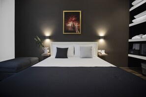 Junior Suite, Private Bathroom, City View | Frette Italian sheets, premium bedding, down duvets, memory-foam beds - Hotel Tergeste (Trieste)