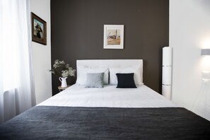 Executive Single Room, 1 Bedroom, Private Bathroom, City View | Frette Italian sheets, premium bedding, down comforters