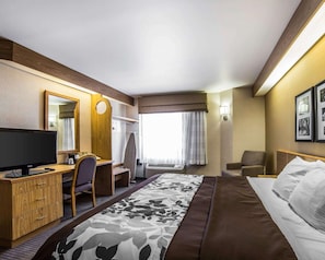 Desk, iron/ironing board, free WiFi, bed sheets
