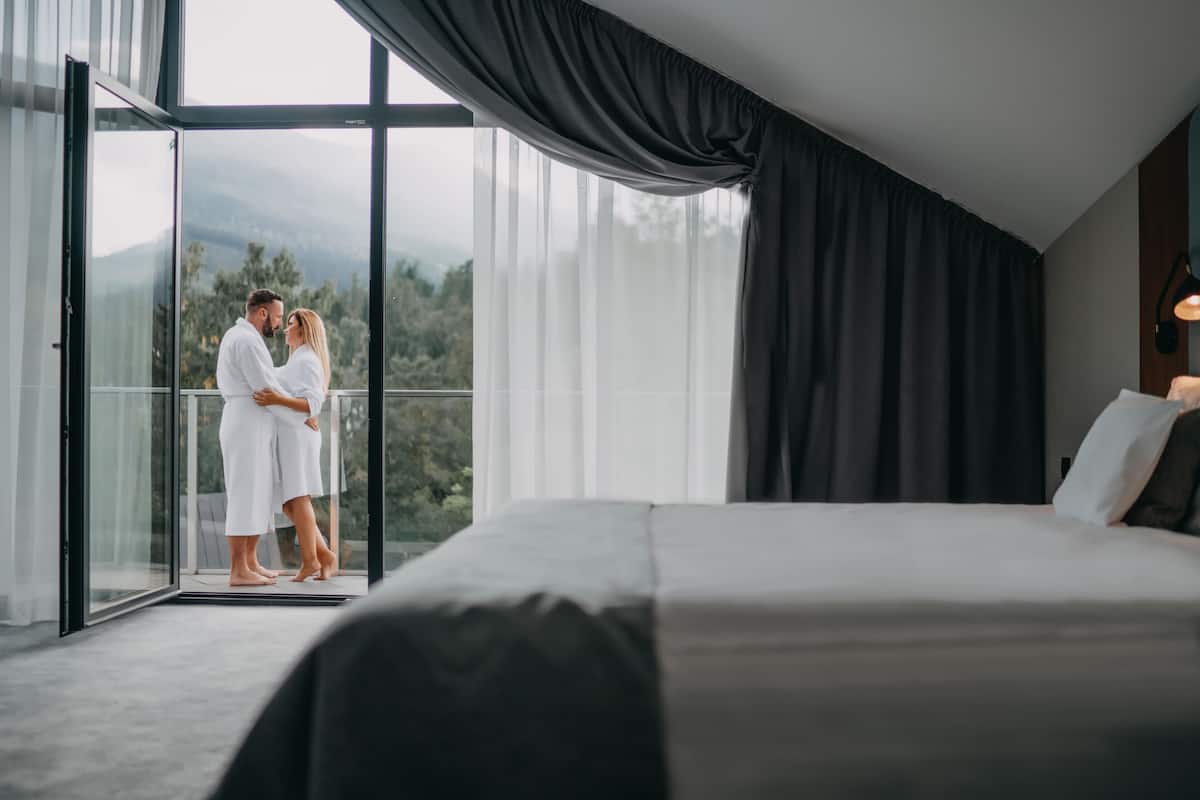 2-levels room | in-room safe, desk, blackout curtains, free wifi