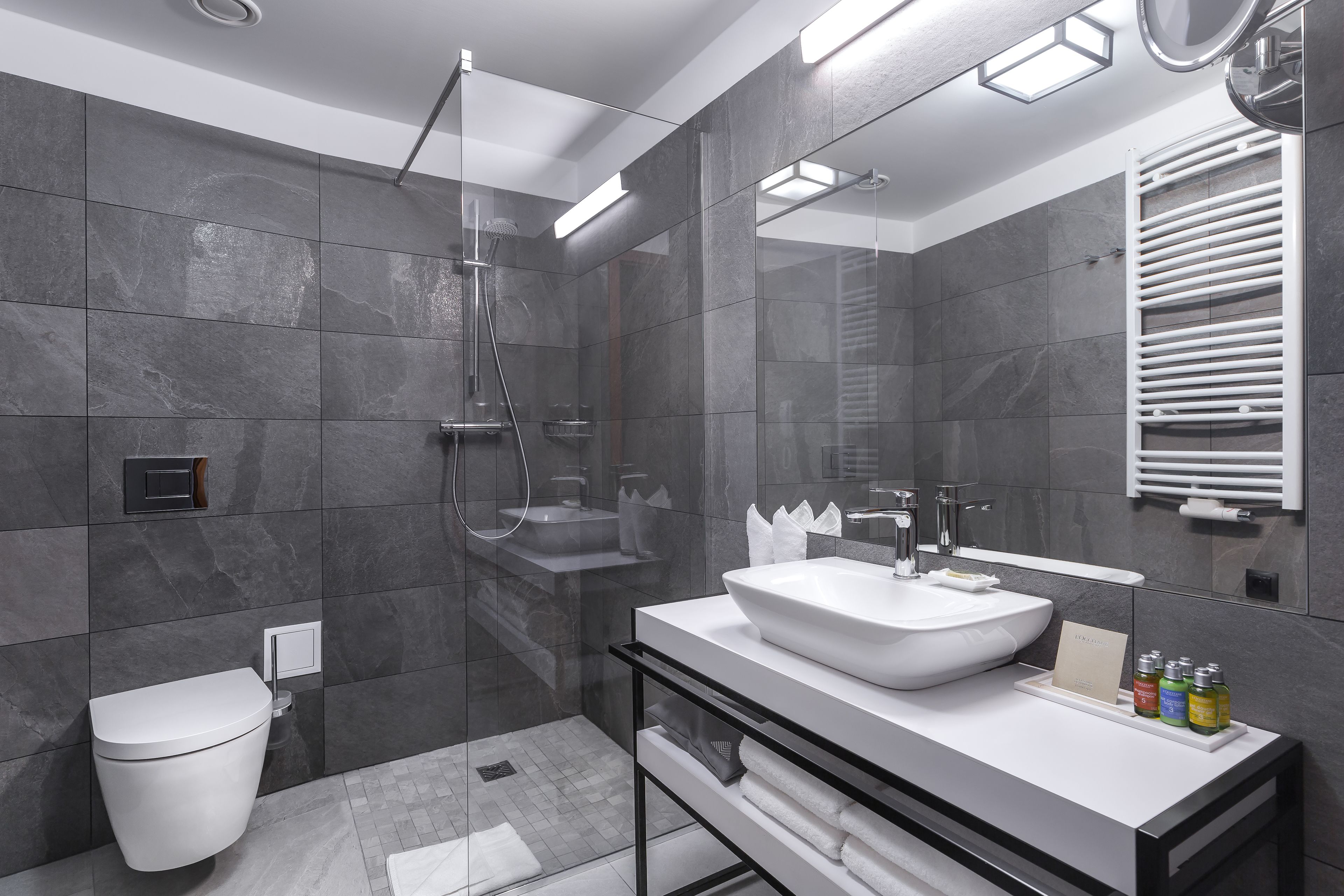 classic double or twin room | bathroom | shower, free toiletries, hair dryer, slippers