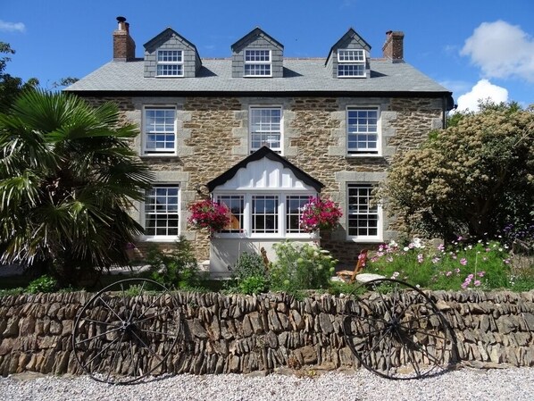 Exterior - Pengelly Farmhouse B&B (Truro)