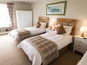 ラグジュアリー ダブルまたはツインルーム エンスイート ガーデンビュー (Gwelva) | 1 室のベッドルーム