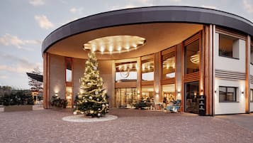 Vista frontal de la propiedad