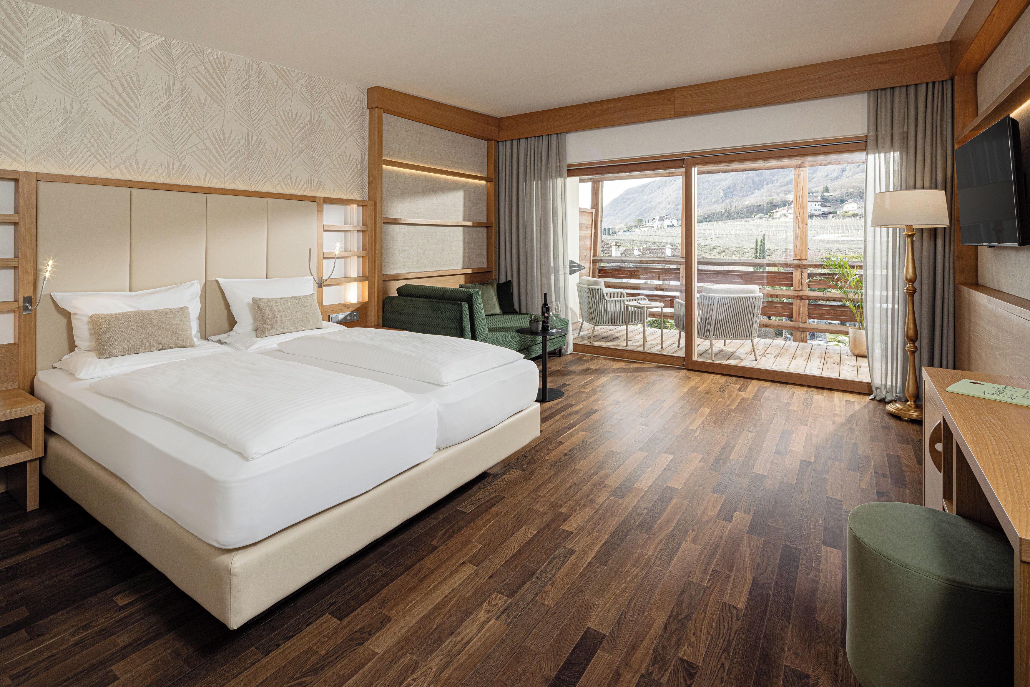 Sábanas italianas Frette, ropa de cama de alta calidad y minibar 