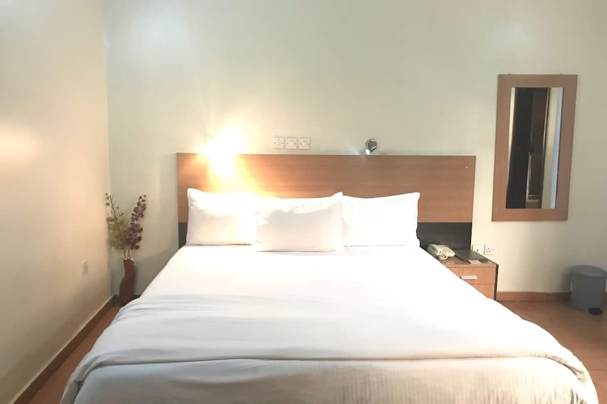 Egyptian cotton sheets, premium bedding, memory foam beds, desk