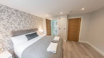 Apartment, Private Bathroom (Garden Terrace - Flat 2) | 2 bedrooms