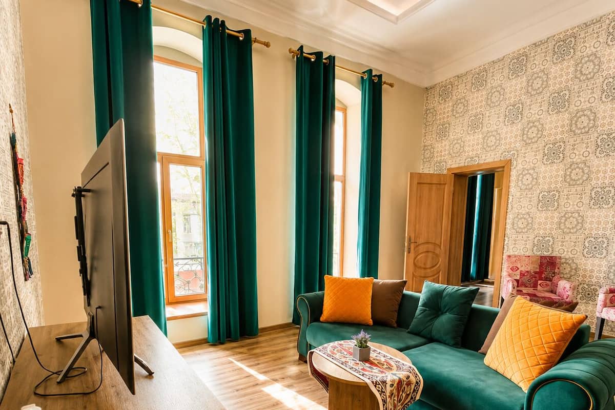 Suite luxueuse, 1 chambre | 1 chambre, literie de qualité, bureau, système d’insonorisation