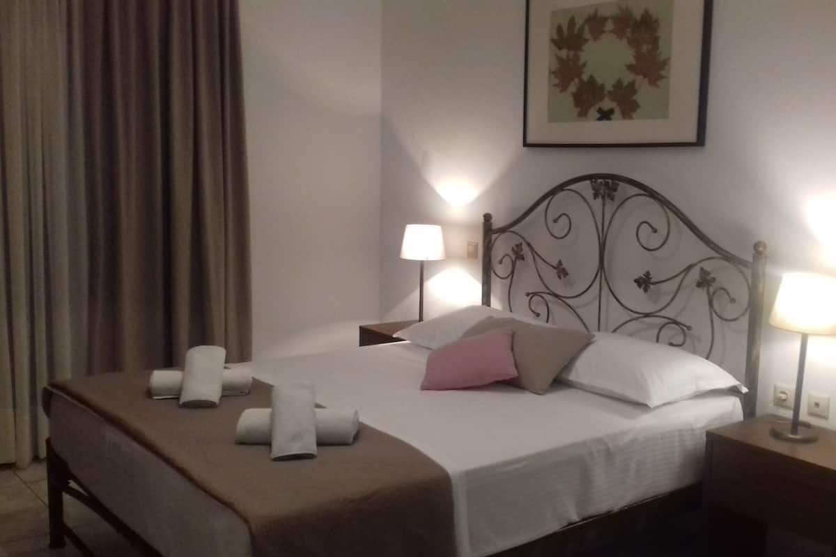 Estudio, vista al mar | Ropa de cama