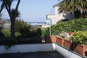 Balcony - Hotel Los Laureles (Gozon)