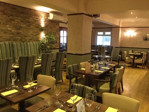 Dining - Rettendon lodge events (Wickford)