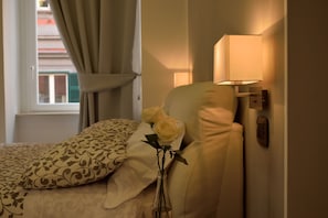 Deluxe Suite, 1 Bedroom, Balcony, City View | Minibar, in-room safe, desk, soundproofing - B&B Filangieri (Naples)