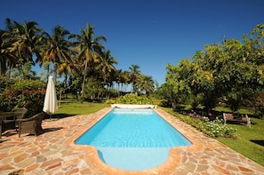 Piscine extérieure