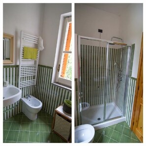 Een douche, gratis toiletartikelen, een haardroger, een bidet