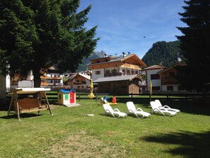 Garden - Hotel El Paster (San Giovanni di Fassa)