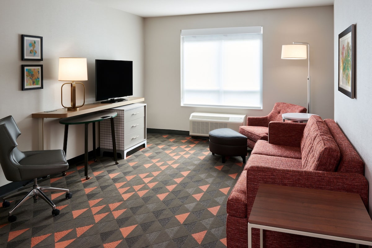 In-room safe, desk, laptop workspace, blackout drapes