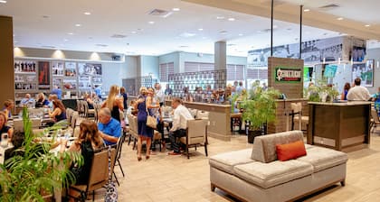 Holiday Inn & Suites Philadelphia W - Drexel Hill by IHG