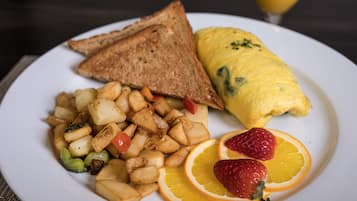 Frukost enligt egen beställning varje dag mot avgift
