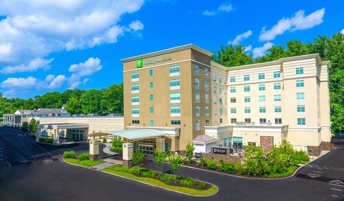 Holiday Inn & Suites Philadelphia W - Drexel Hill by IHG