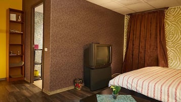 Junior-Suite | Kostenloses WLAN, Bettwäsche