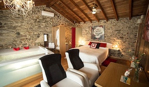 Suite | Minibar, Schreibtisch, kostenloses WLAN, Bettwäsche