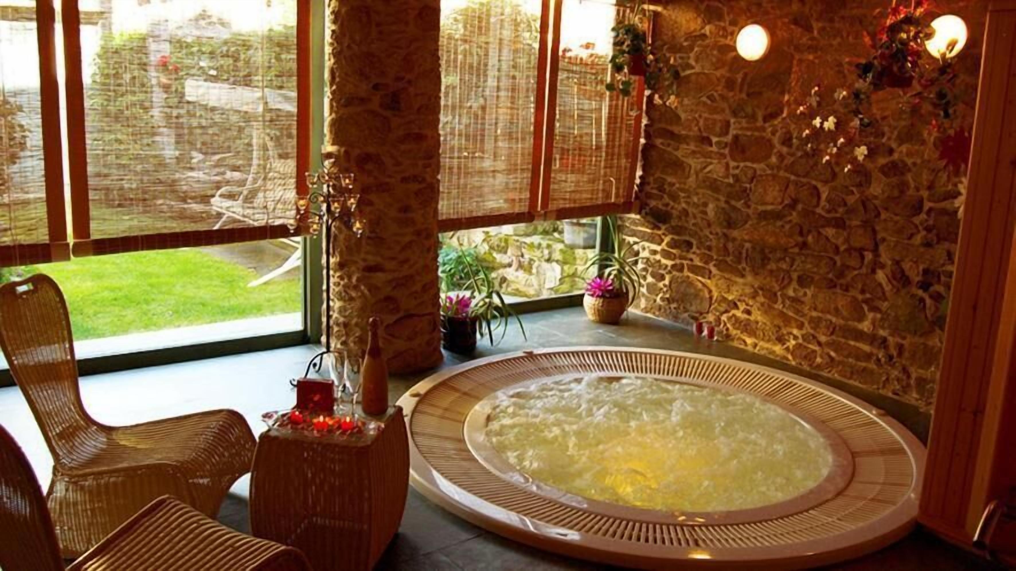 美體療程、敷體療程、身體去角質、臉部療程、按摩服務