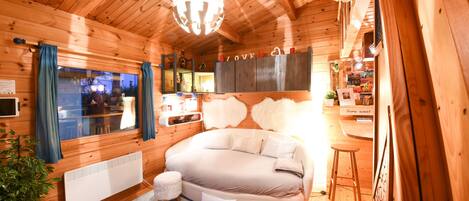 Superior Townhome, 1 King Bed with Sofa bed | Living area | TV