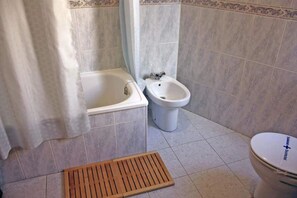 Badewanne, Komfortbadewanne