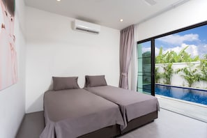3 bedrooms, in-room safe, desk, blackout curtains - Large 3BR Villa with Big Pool by Intira (Rawai)