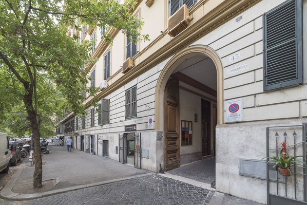 Property entrance - Le Chiavi di Roma (Rome)