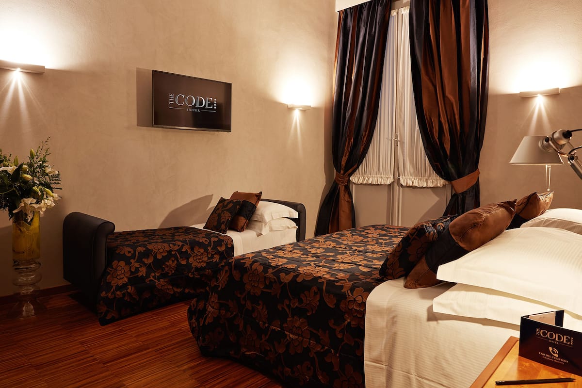 In-room safe, desk, blackout curtains, soundproofing