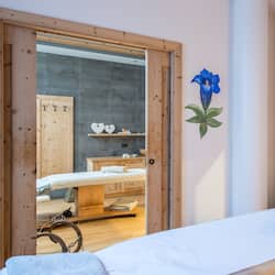 Body treatments, facials, manicures and pedicures