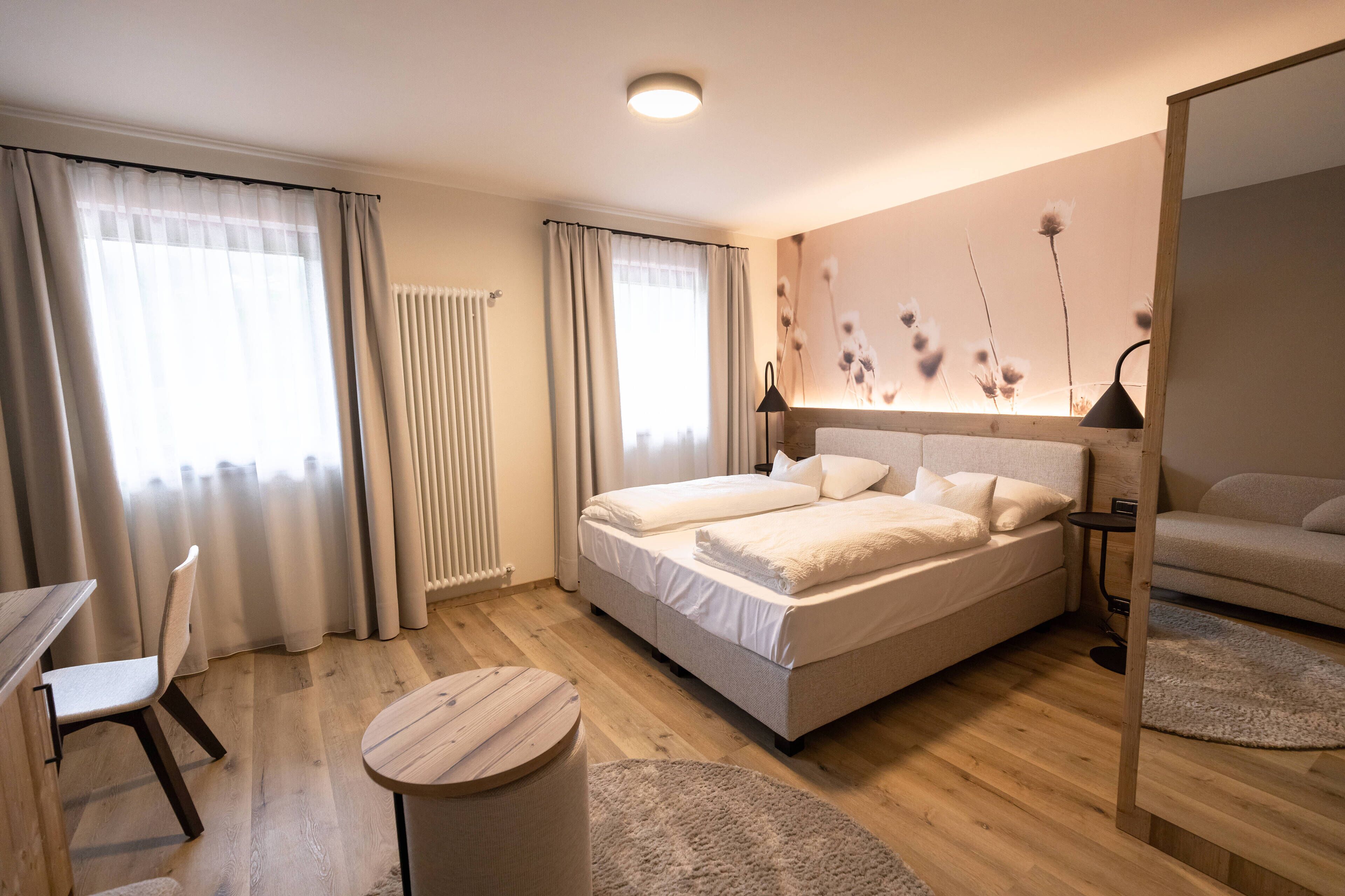 superior double room | desk, soundproofing, free wifi