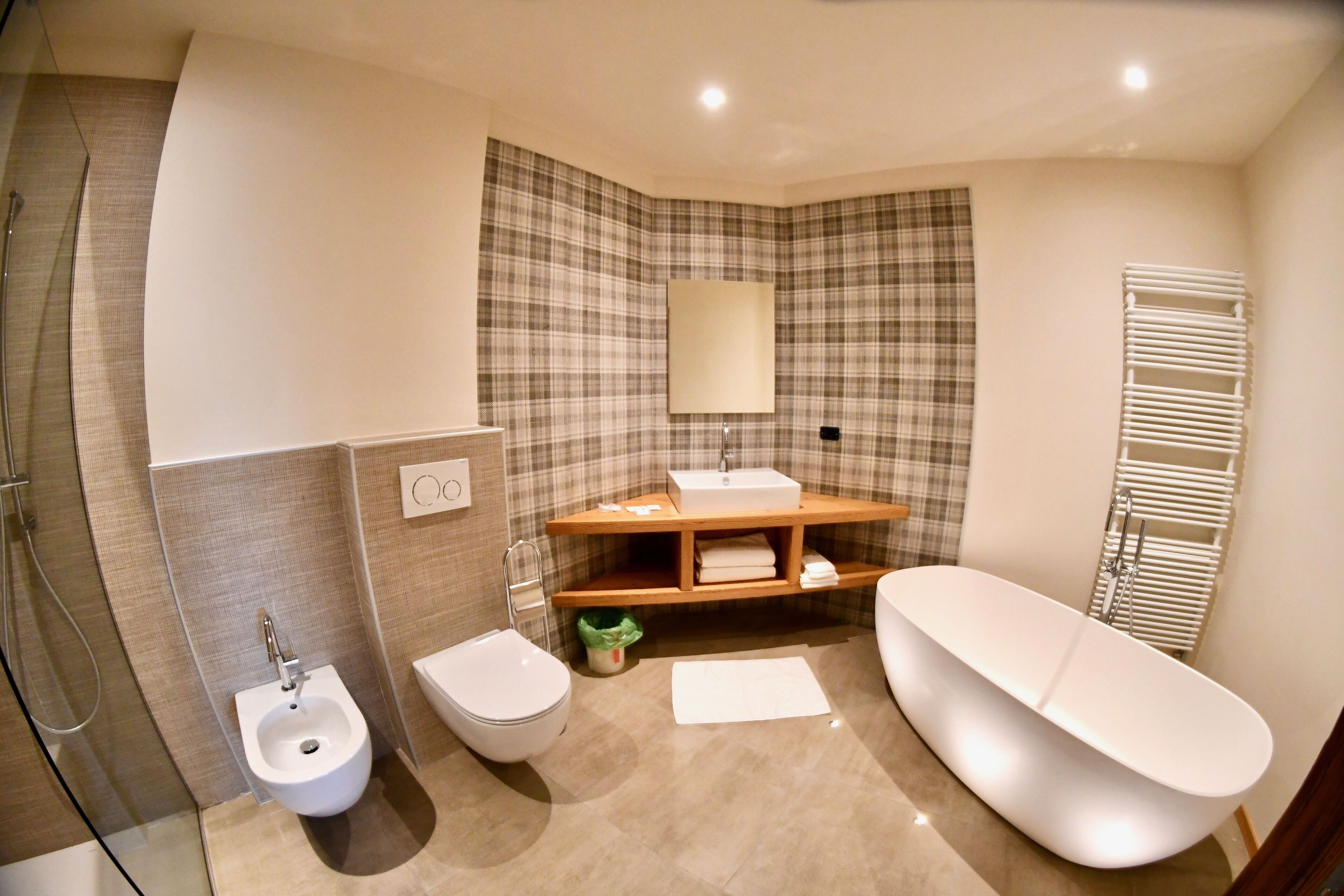 junior suite | bathroom | shower, bathrobes, bidet, towels