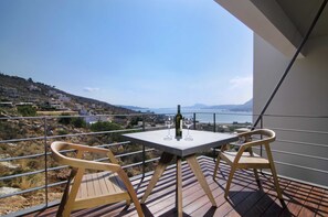 Villa Signature, piscine privée | Balcon