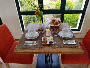 Daily continental breakfast for a fee - Sintra Rural Home - Cerrado da Serra (Sintra)
