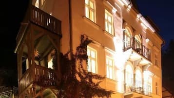 Front of property - evening/night