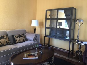 Apartment, 2 Bedrooms | Living area