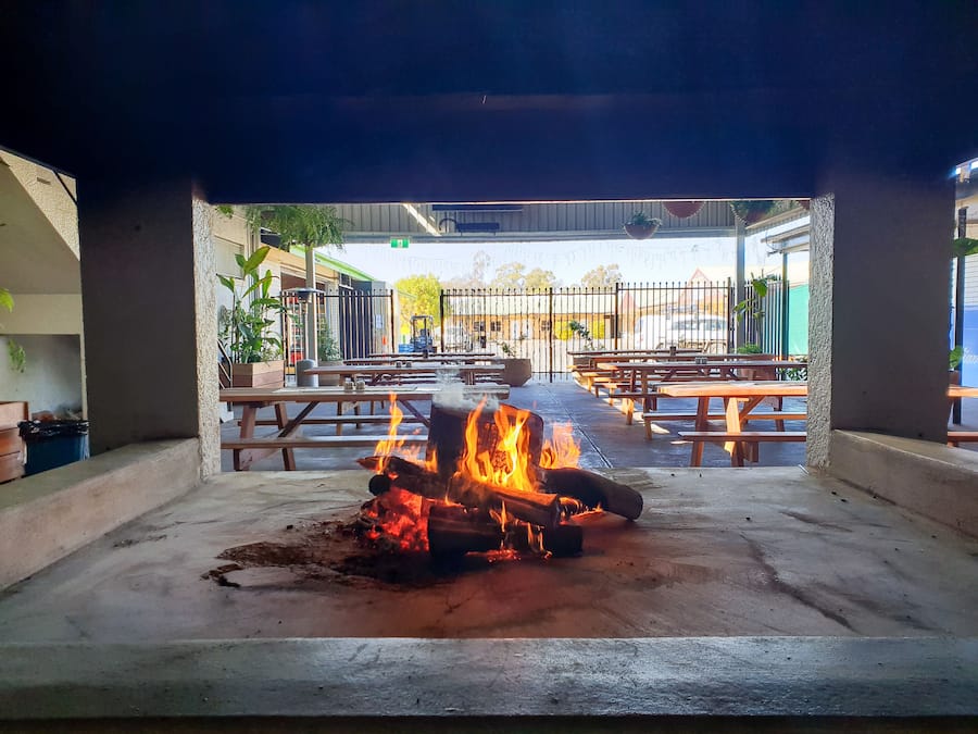 3 か所のバー / ラウンジ