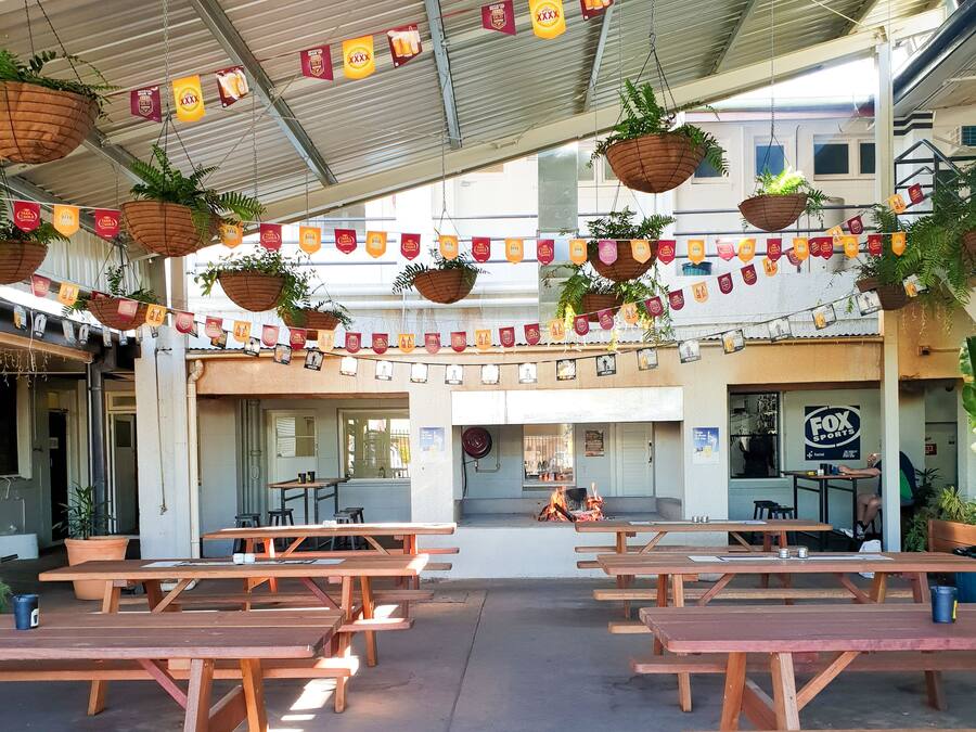 3 bar/lounge
